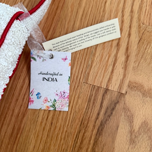 Viral Beaded Tomato Bag - Picture 7 of 7